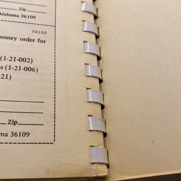 The Beta Sigma Phi International Fondue & Buffet Cookbook Spiral Vintage - Picture 9 of 11